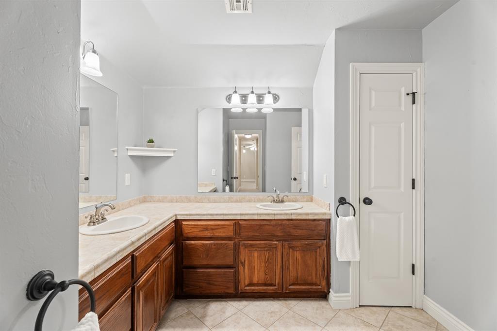 4401 Spyglass Drive Property Photo 43