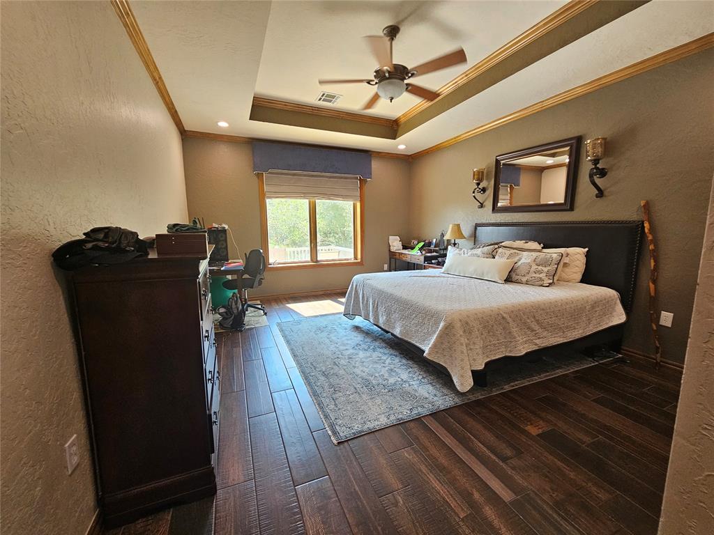 1006 Mills Street Property Photo 8