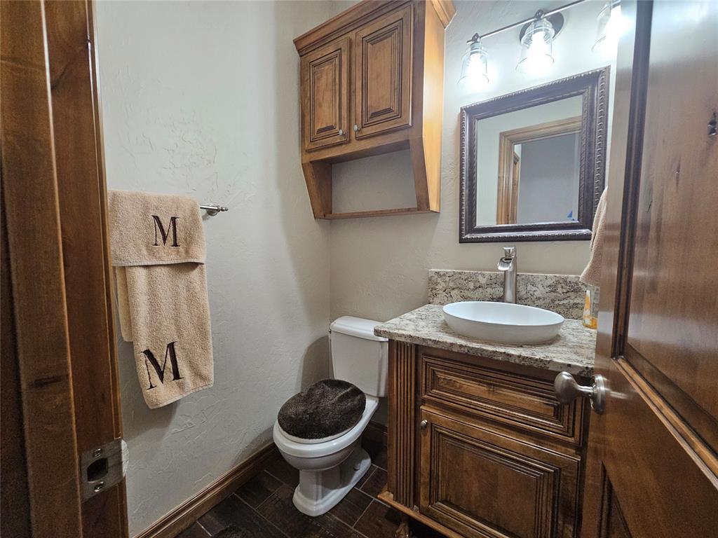 1006 Mills Street Property Photo 27