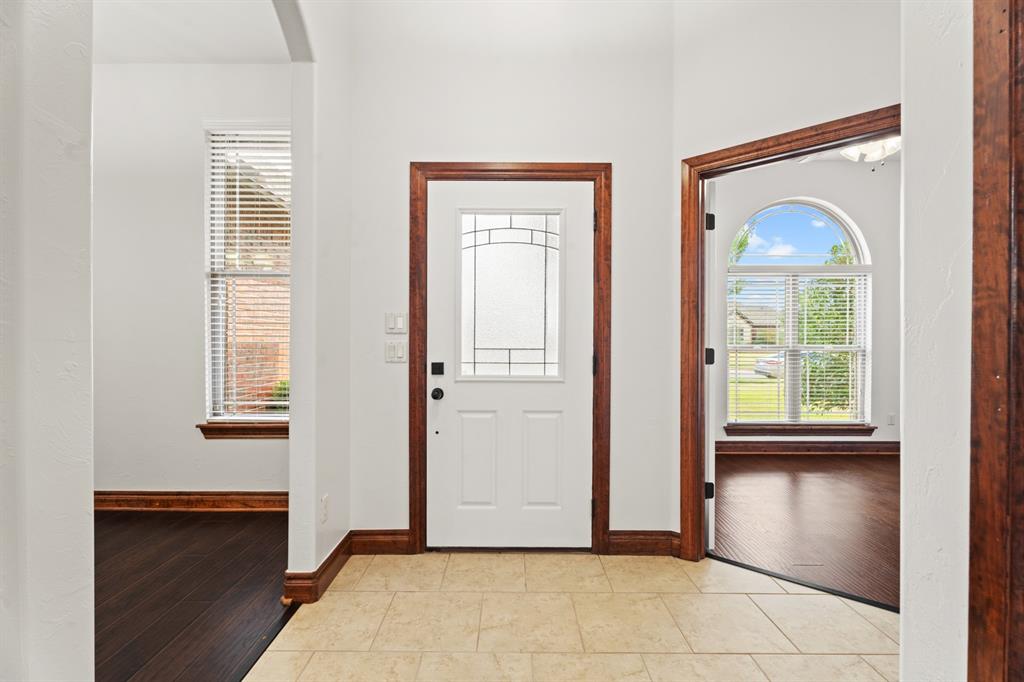 5809 Creekmore Drive Property Photo 11