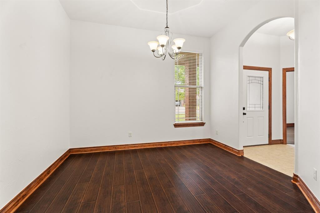 5809 Creekmore Drive Property Photo 15