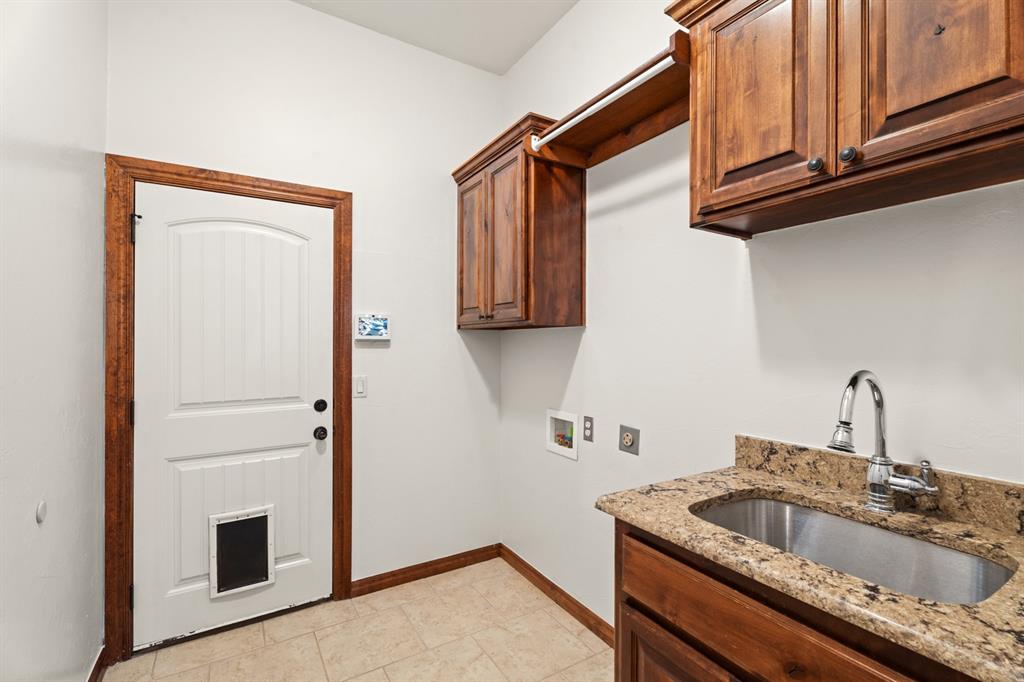 5809 Creekmore Drive Property Photo 22