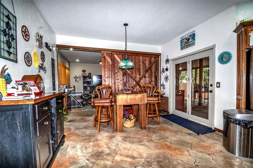 870943 S Twin Lakes Road Property Photo 15