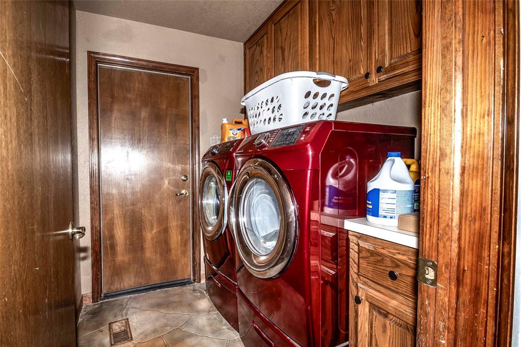 870943 S Twin Lakes Road Property Photo 32