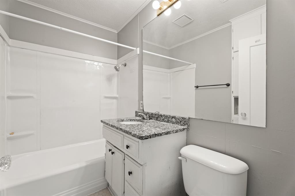 3305 Nw 25th Street Property Photo 4