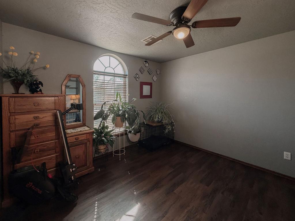 912 Roger Avenue Property Photo 19
