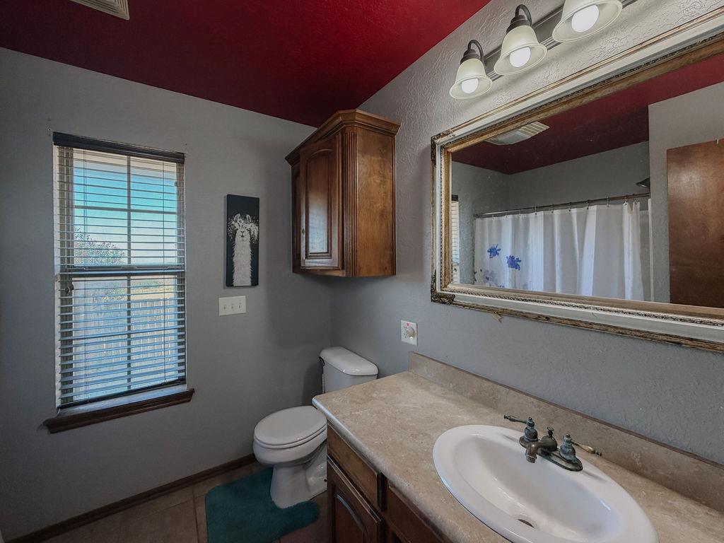912 Roger Avenue Property Photo 21
