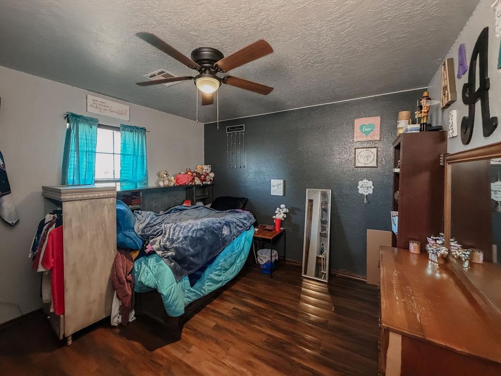 912 Roger Avenue Property Photo 23