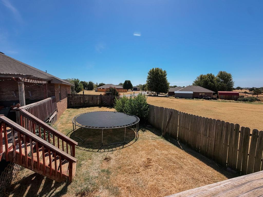 912 Roger Avenue Property Photo 32