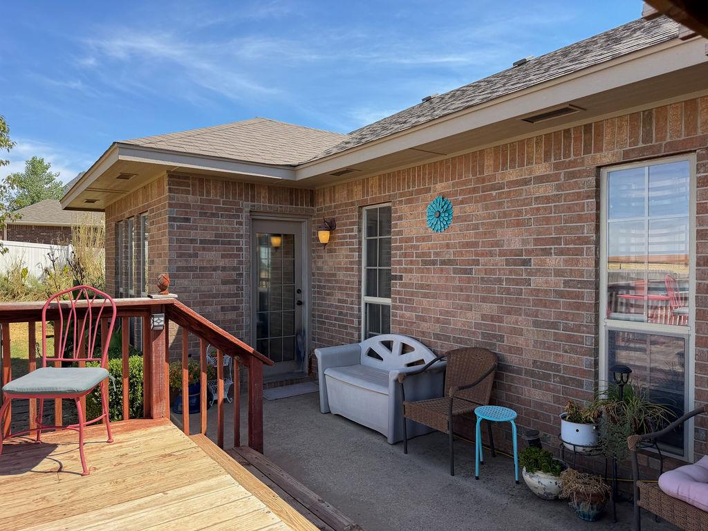 912 Roger Avenue Property Photo 34