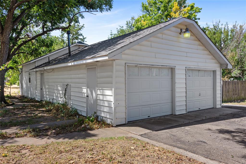 7530 Nw 36th Street Property Photo 6