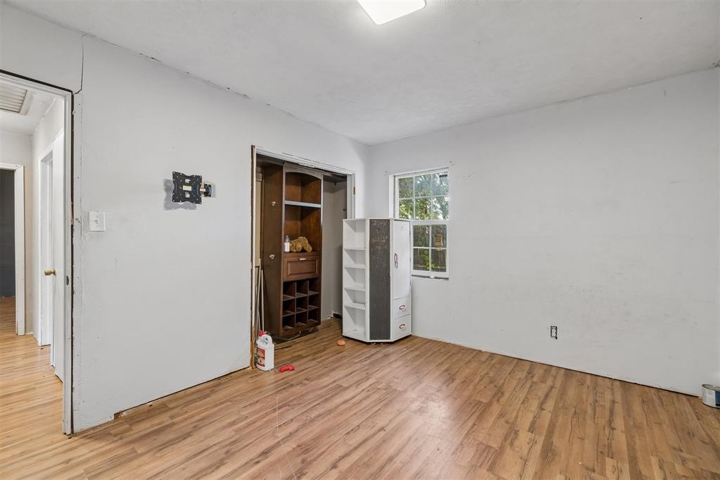 18087 Donna Sue Drive Property Photo 2