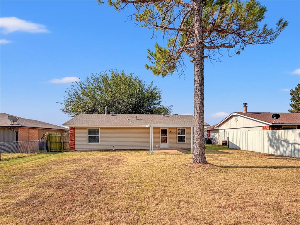 12337 Southgate Drive Property Photo 16