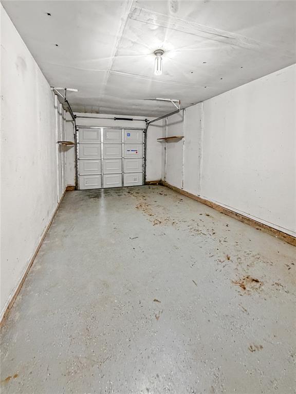 12337 Southgate Drive Property Photo 19