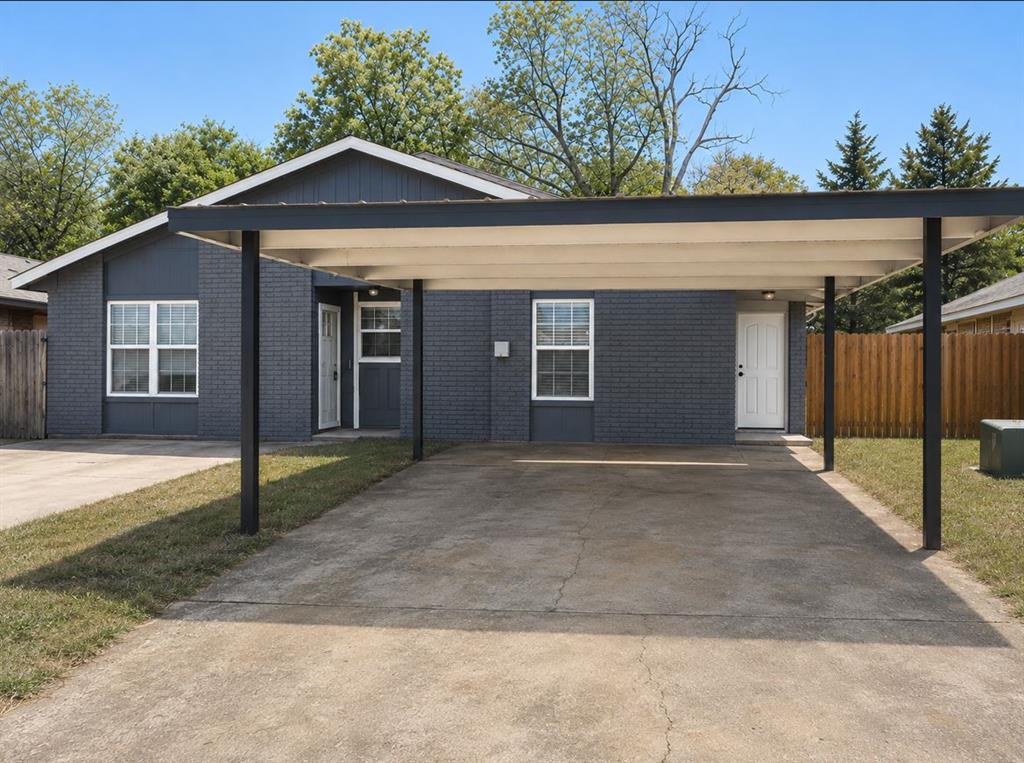 4704 Love Drive Property Photo 1
