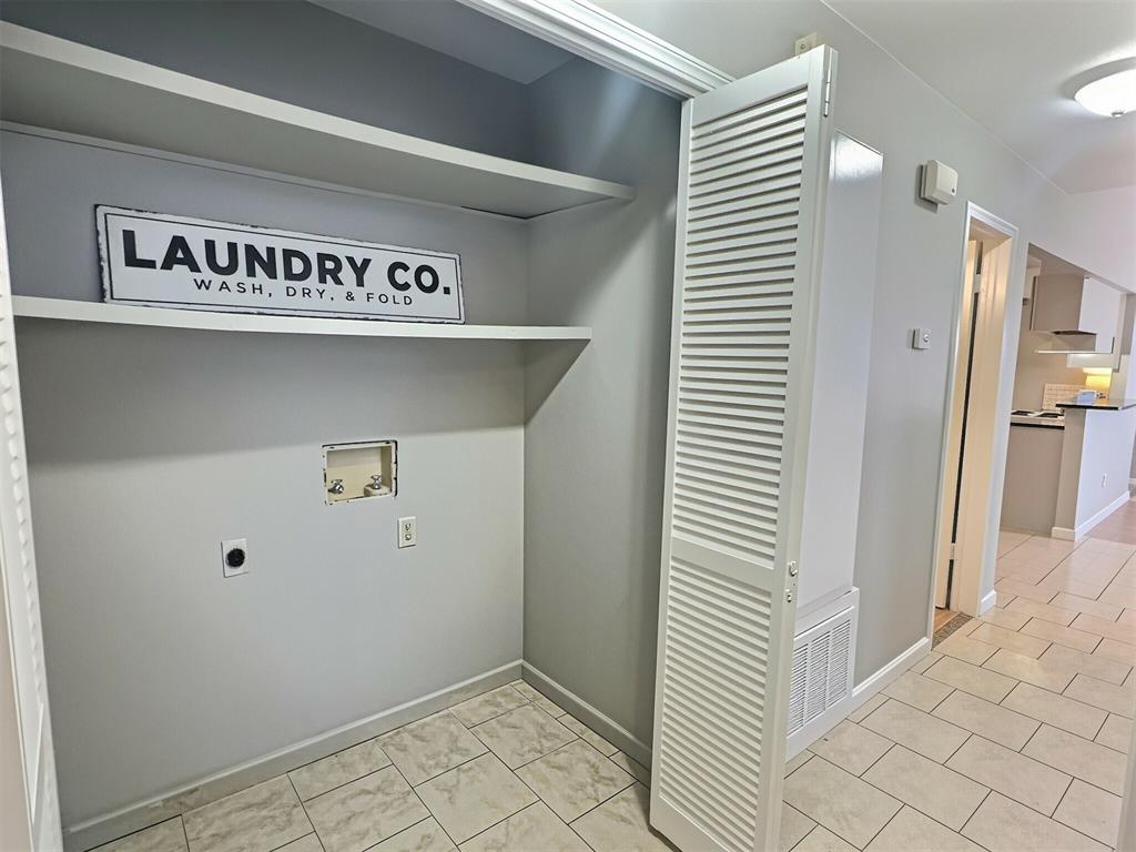 4704 Love Drive Property Photo 8