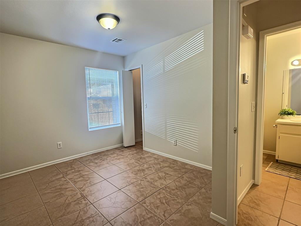 4704 Love Drive Property Photo 17