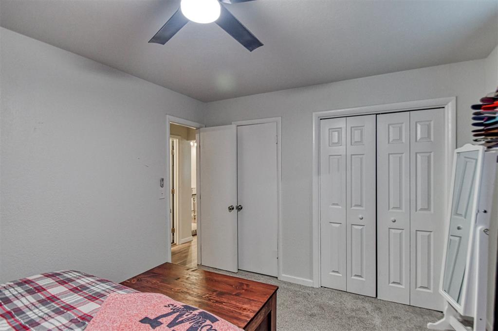 1724 S Jensen Avenue Property Photo 19