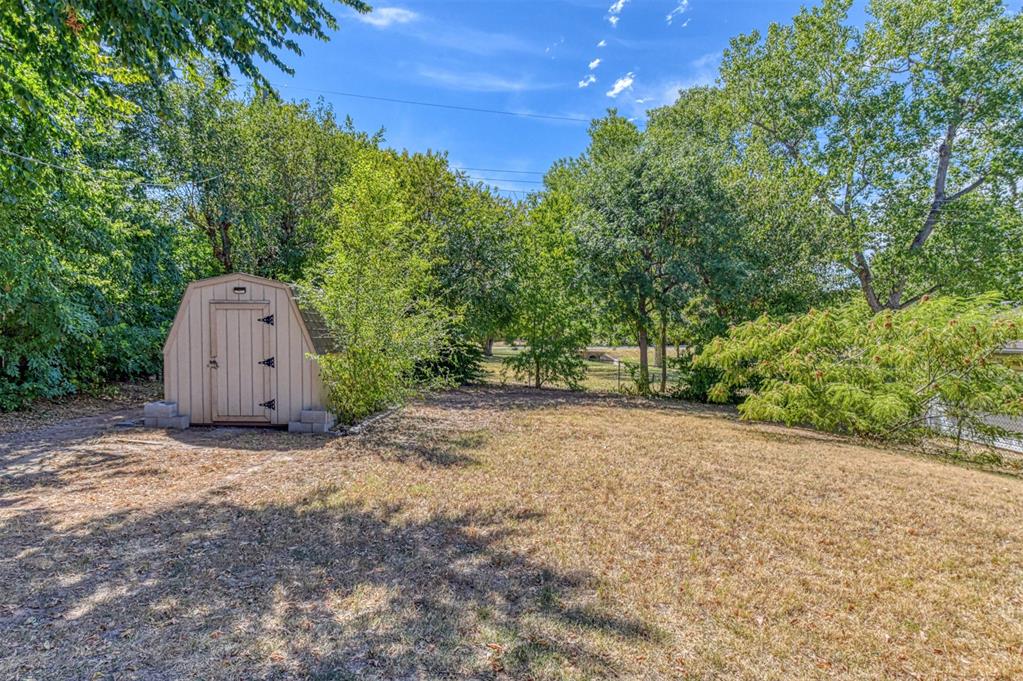 1724 S Jensen Avenue Property Photo 27