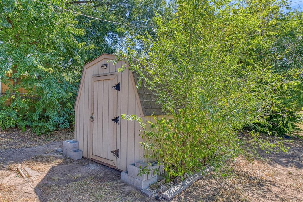1724 S Jensen Avenue Property Photo 28