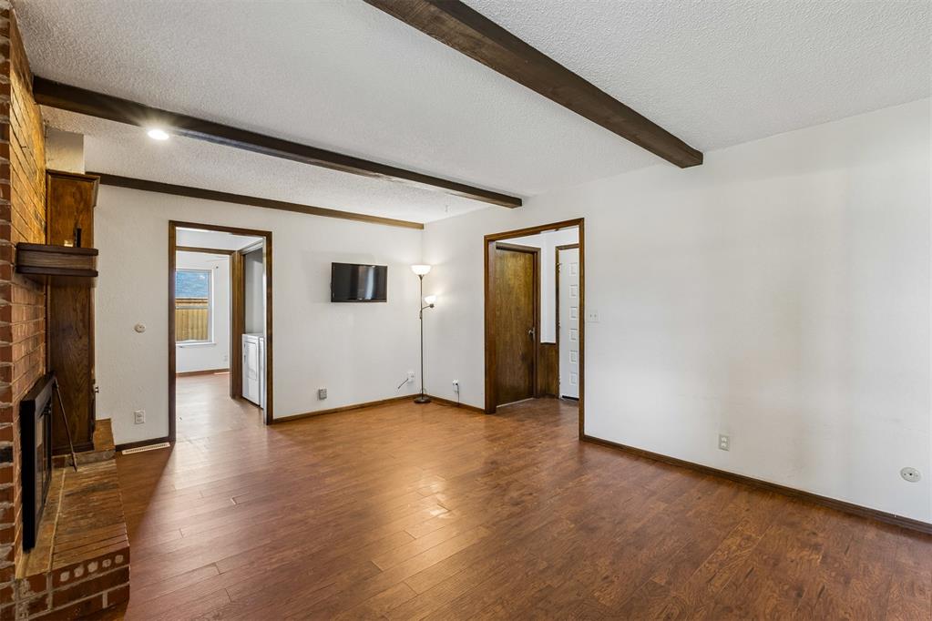 529 S Silver Drive Property Photo 7