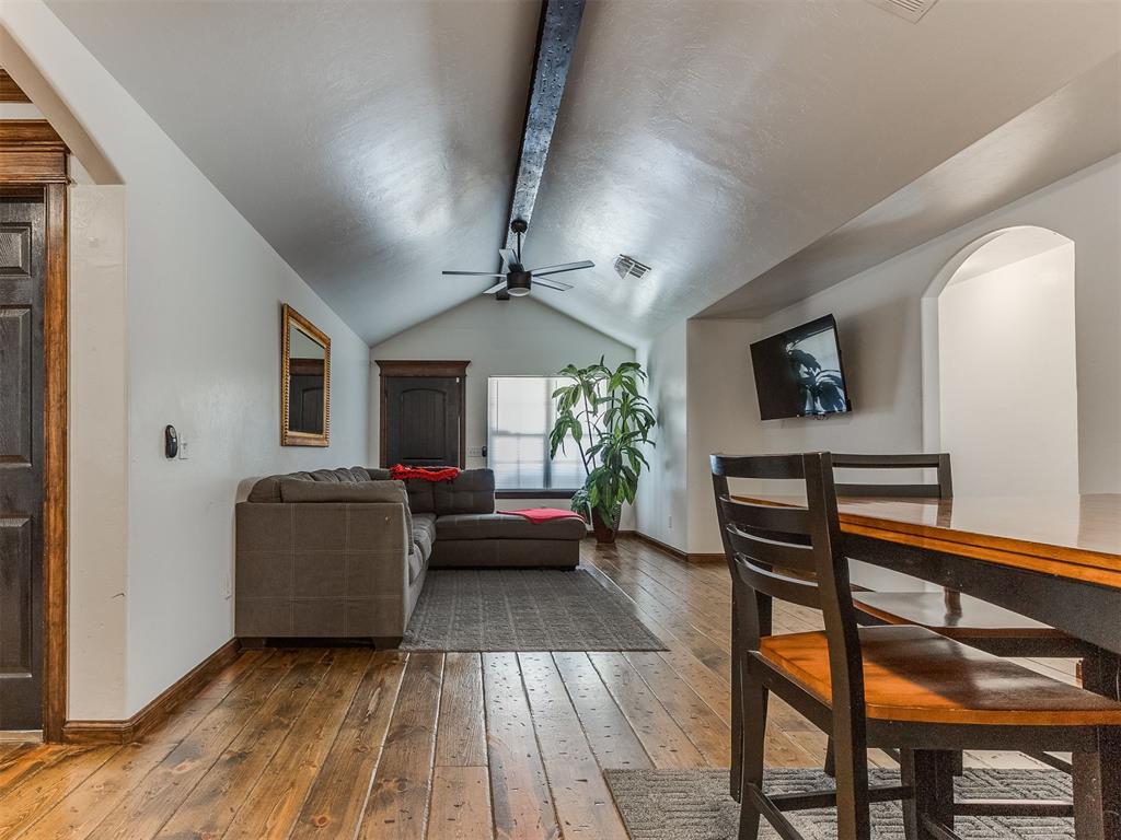 805 Lawton Property Photo 16