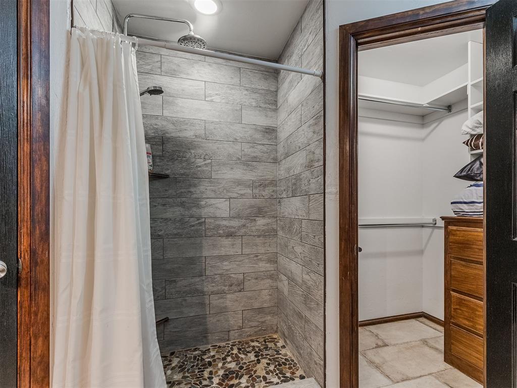 805 Lawton Property Photo 32