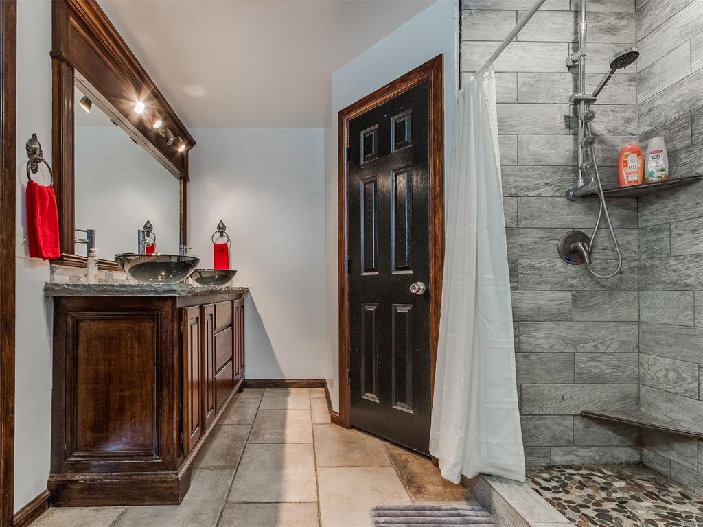 805 Lawton Property Photo 33
