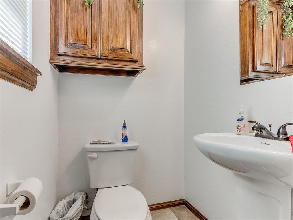 805 Lawton Property Photo 35