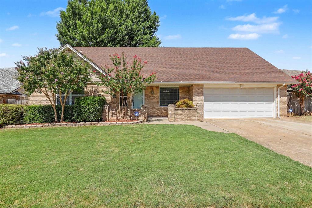 11605 Mackel Drive Property Photo 1