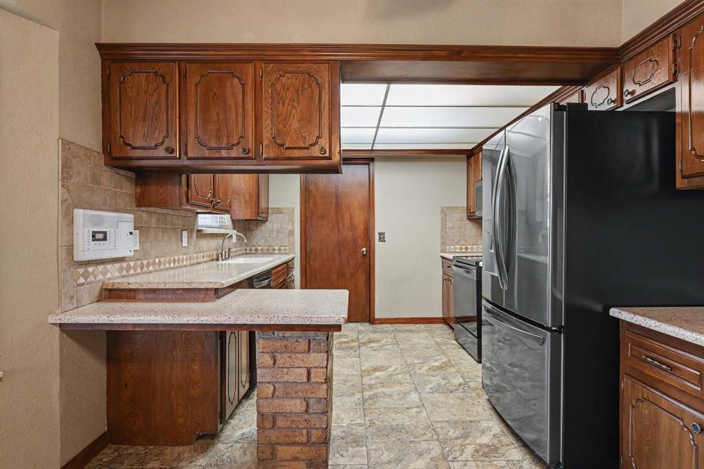 11605 Mackel Drive Property Photo 6