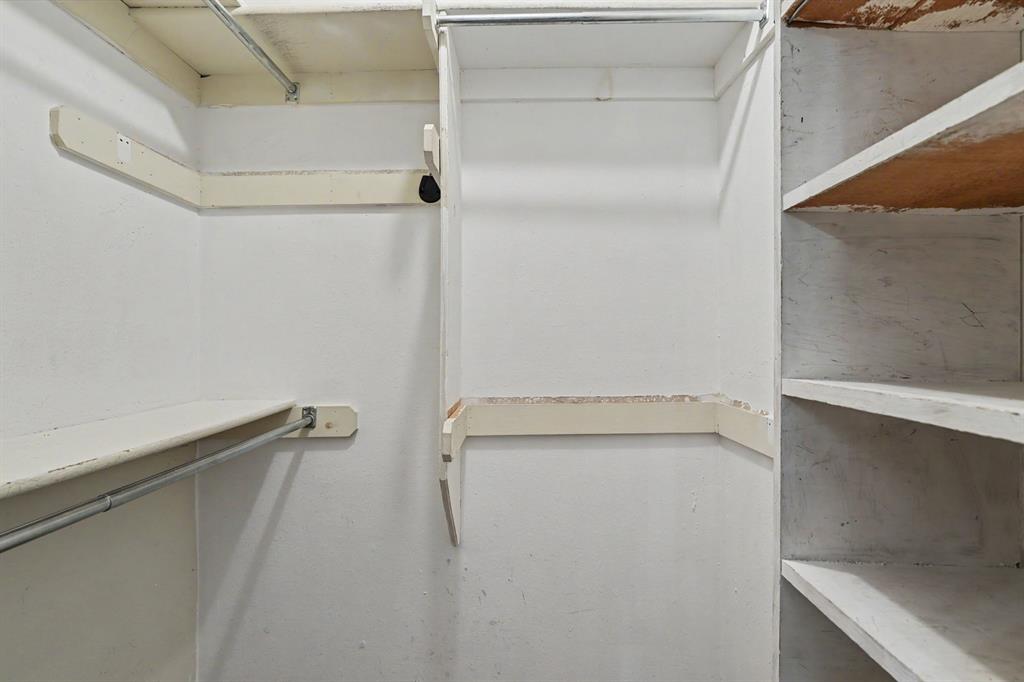 11605 Mackel Drive Property Photo 13