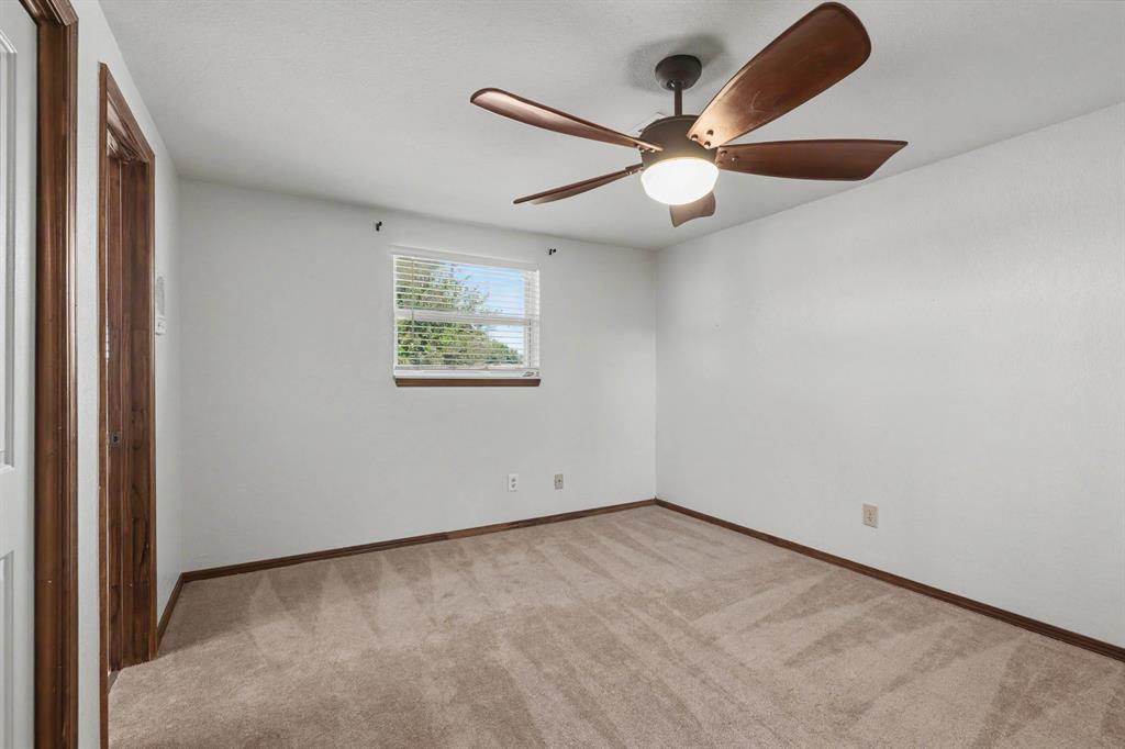 11605 Mackel Drive Property Photo 25