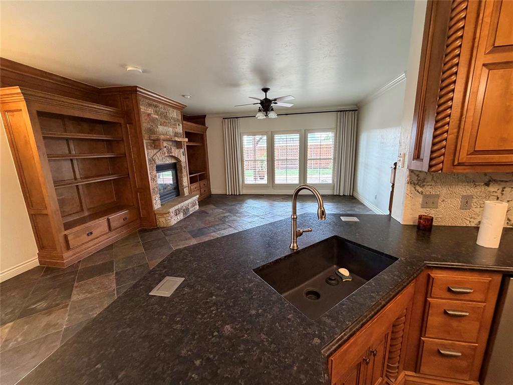 919 Stone Creek Boulevard Property Photo 7