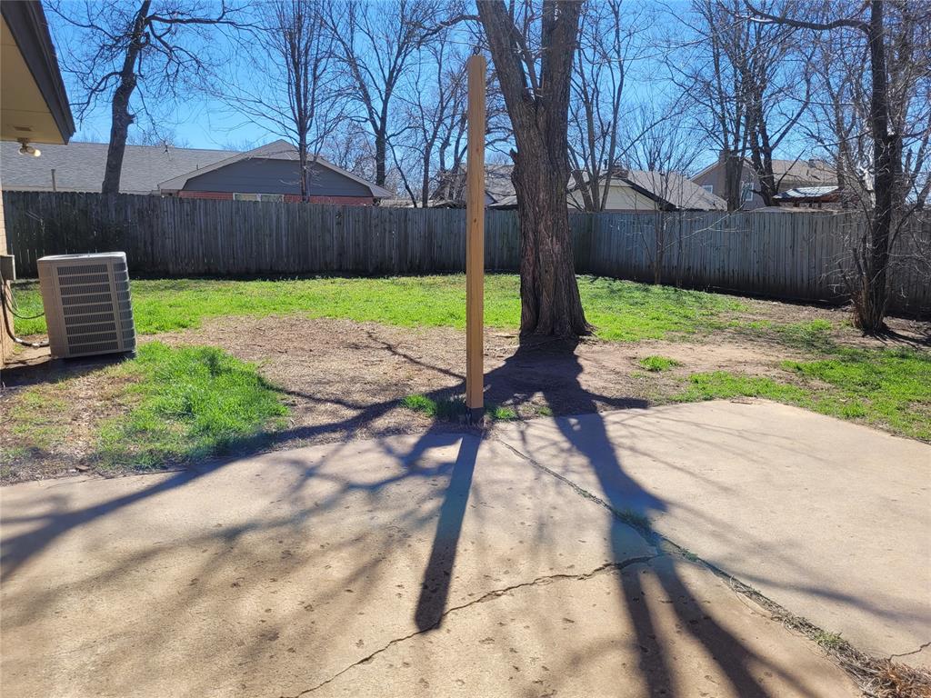 1932 Elmhurst Drive Property Photo 13