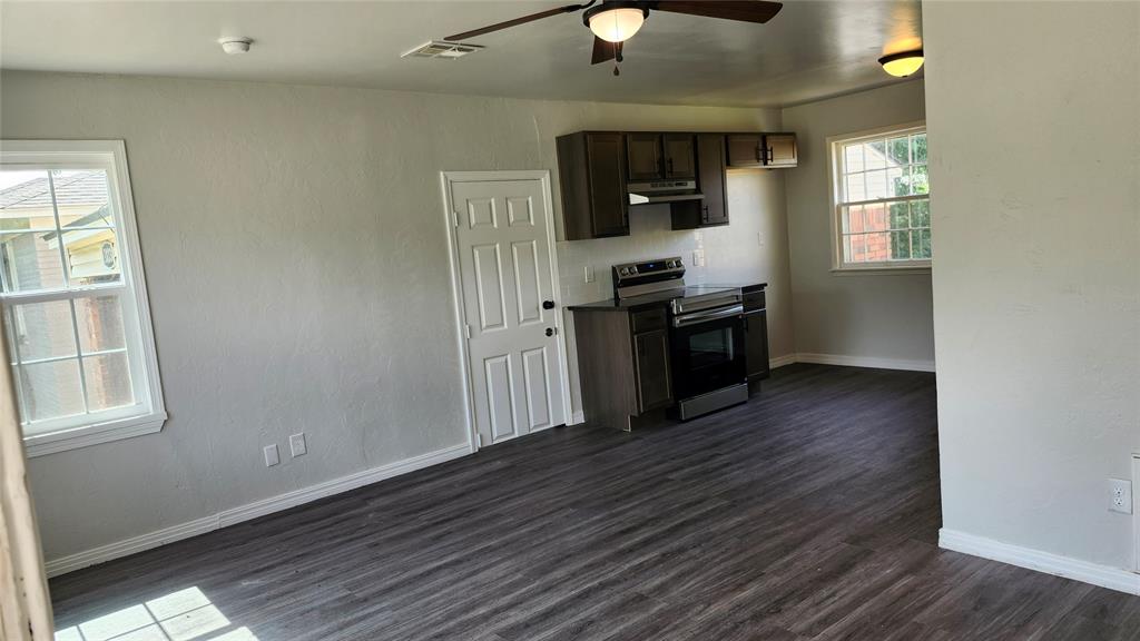 1833 Westchester Drive Property Photo 2