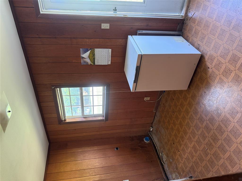 417 W 8th Street Property Photo 10