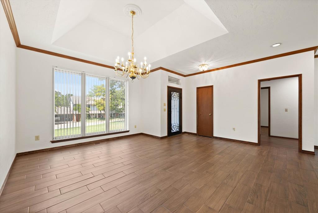 2312 Coachlight Drive Property Photo 8