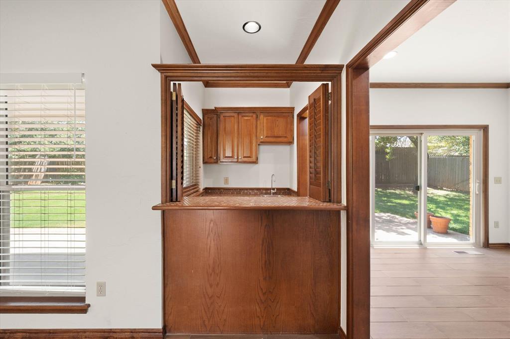 2312 Coachlight Drive Property Photo 15