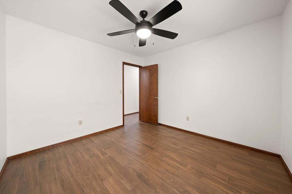 2312 Coachlight Drive Property Photo 28