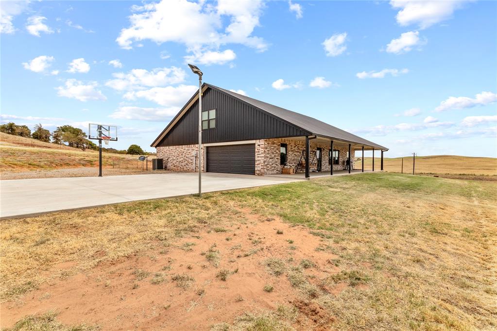 28182 County Road 1370 Property Photo 5