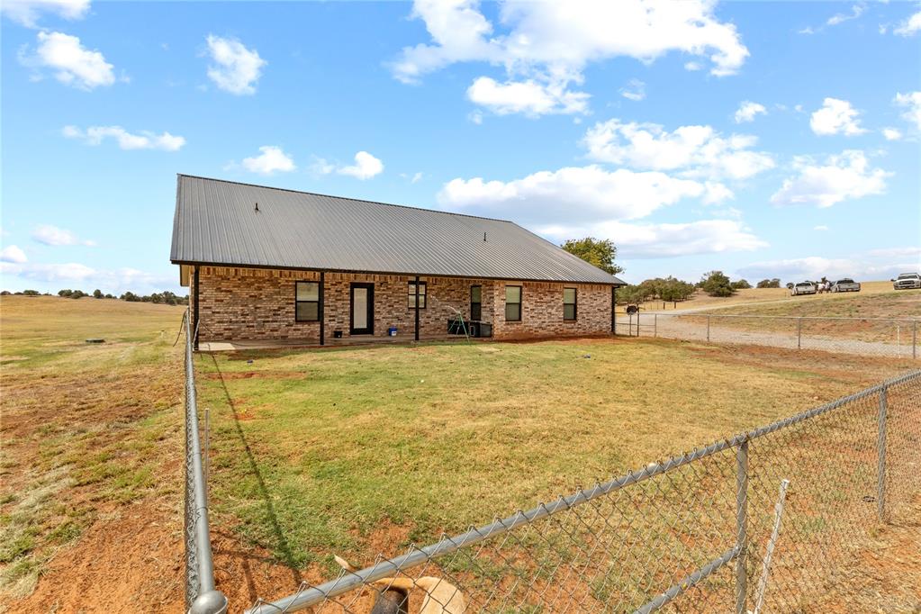 28182 County Road 1370 Property Photo 9