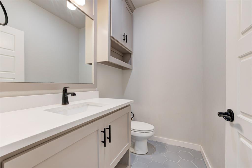 6300 Macarthur Park Circle Property Photo 21
