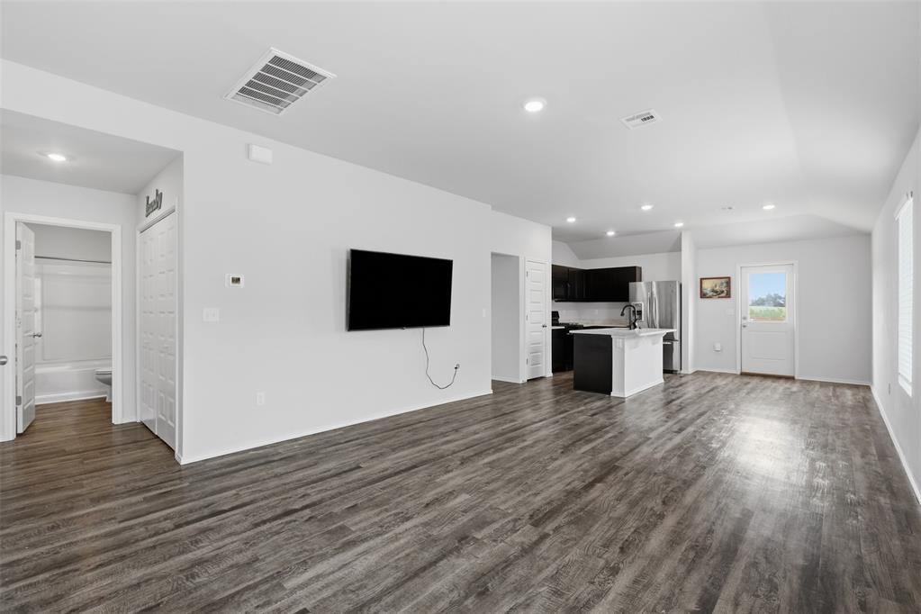 11832 Nw 94th Street Property Photo 14