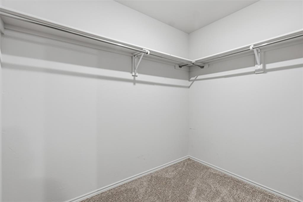 11832 Nw 94th Street Property Photo 26