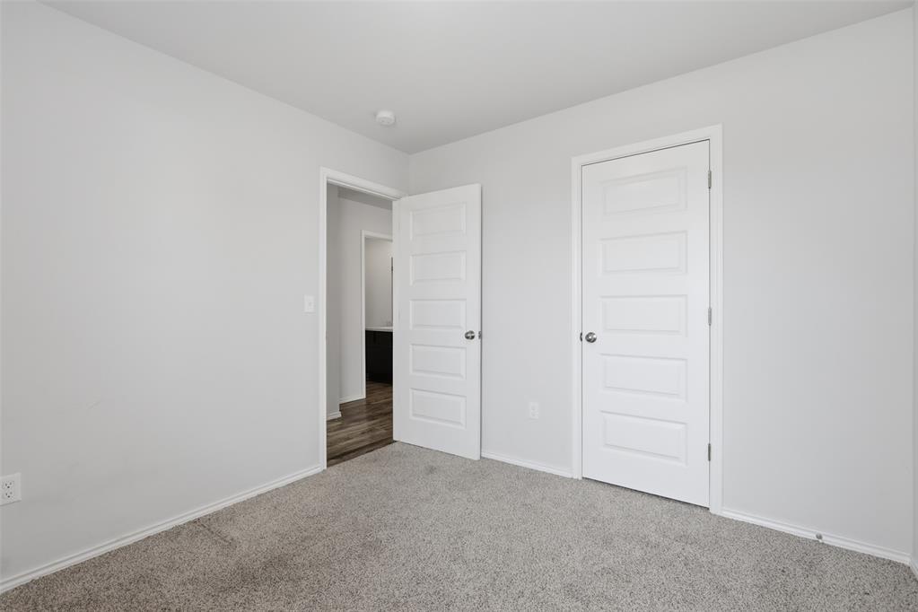 11832 Nw 94th Street Property Photo 31