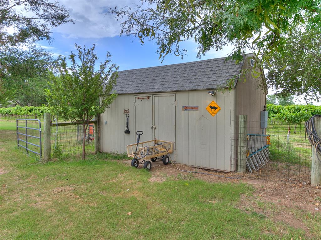 6745 N Gregory Road Property Photo 47