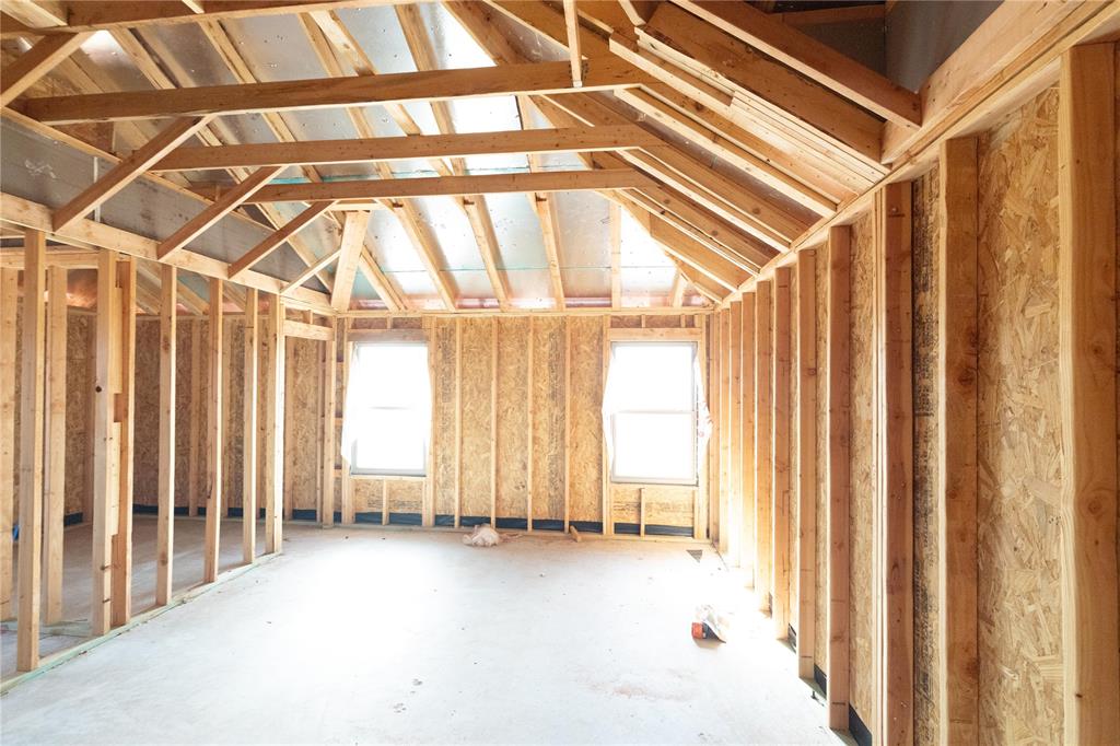 567 Straight Street Property Photo 6