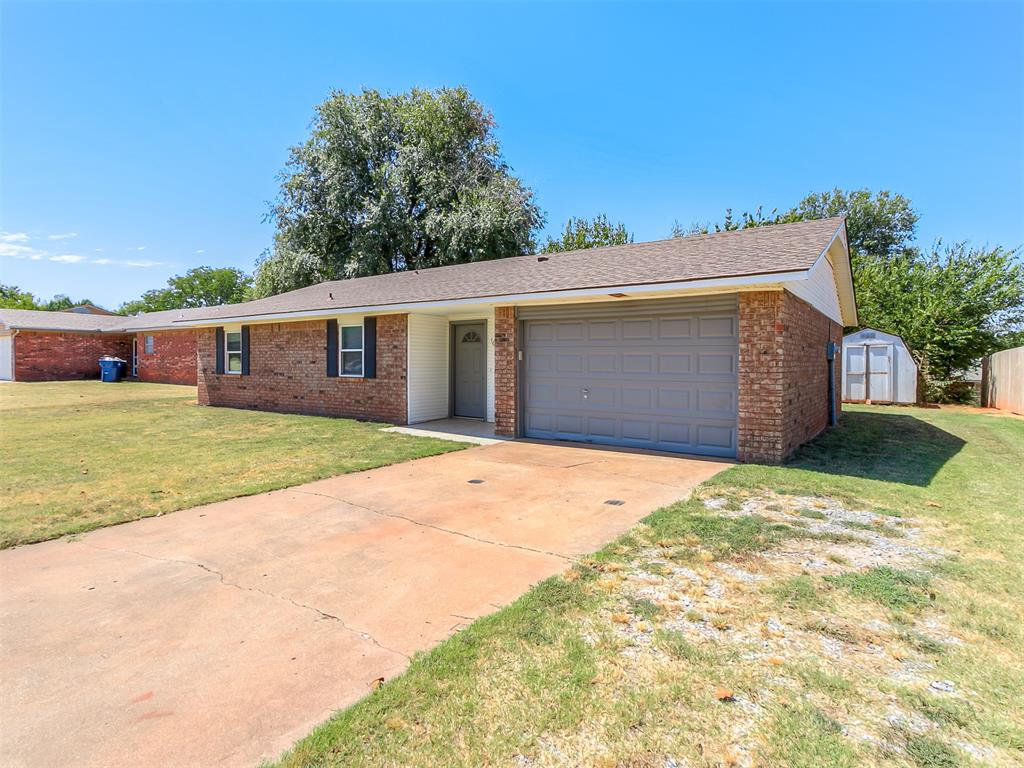 1009 Shady Creek Circle Property Photo 6