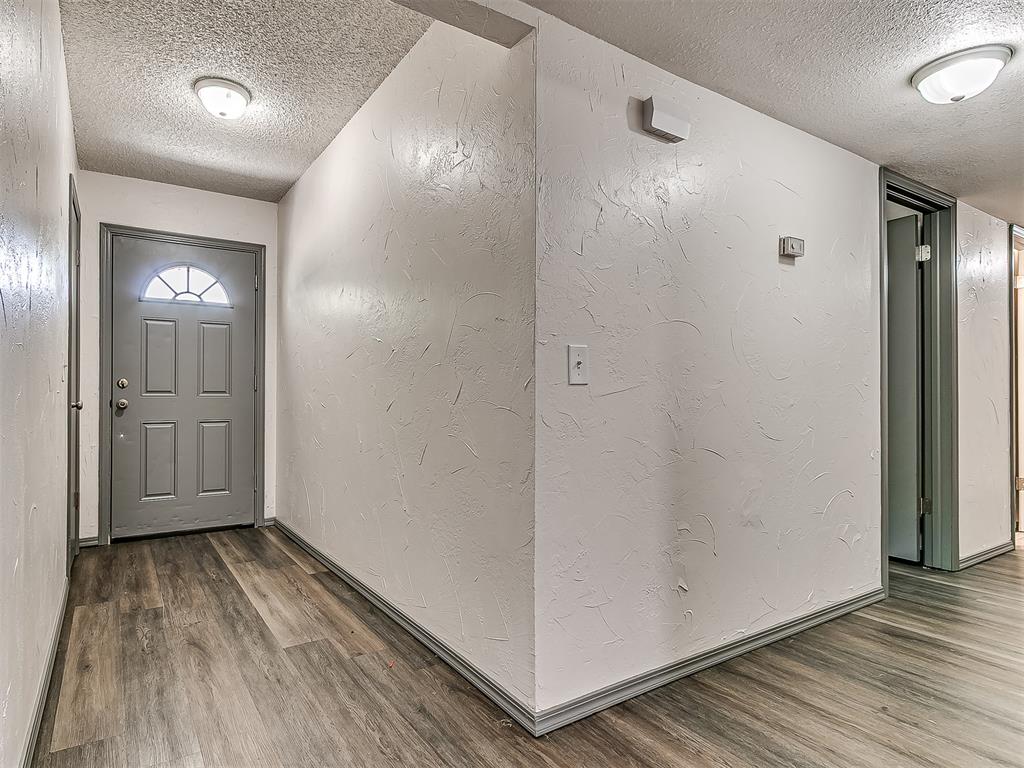 1009 Shady Creek Circle Property Photo 7